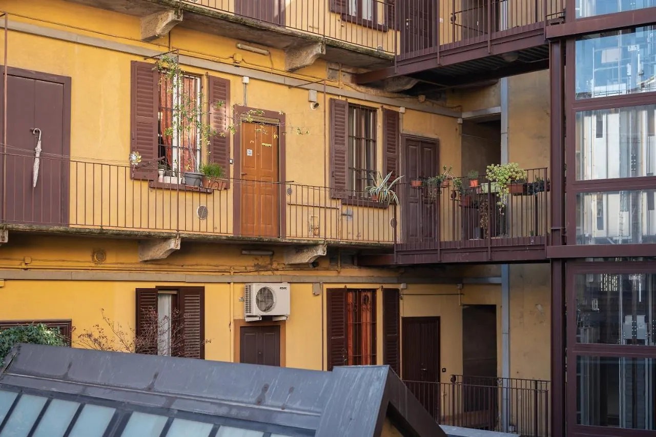 Rivin Apartment Milan Italy